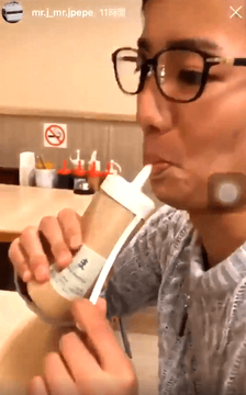 松屋で客がドレッシングを直飲みして炎上する もう二度と外食できねぇ 大物youtuber速報 松屋で客がドレッシングを直飲みして炎上する もう二度と外食できねぇ 大物youtuber速報