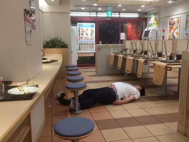 マックドカ食い気絶部 ヤバすぎる 大物youtuber速報 マックドカ食い気絶部 ヤバすぎる 大物youtuber速報