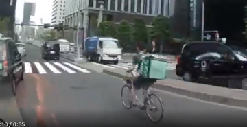 ウーバーイーツ配達員