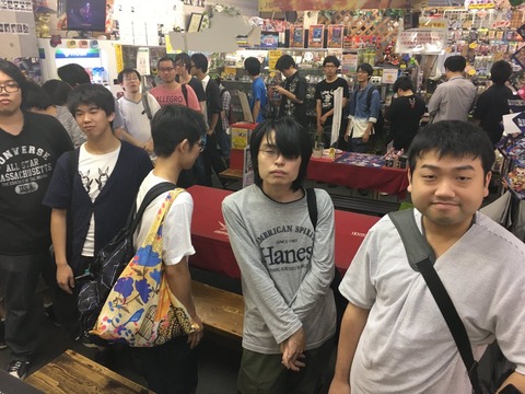 カードショップキモオタ1