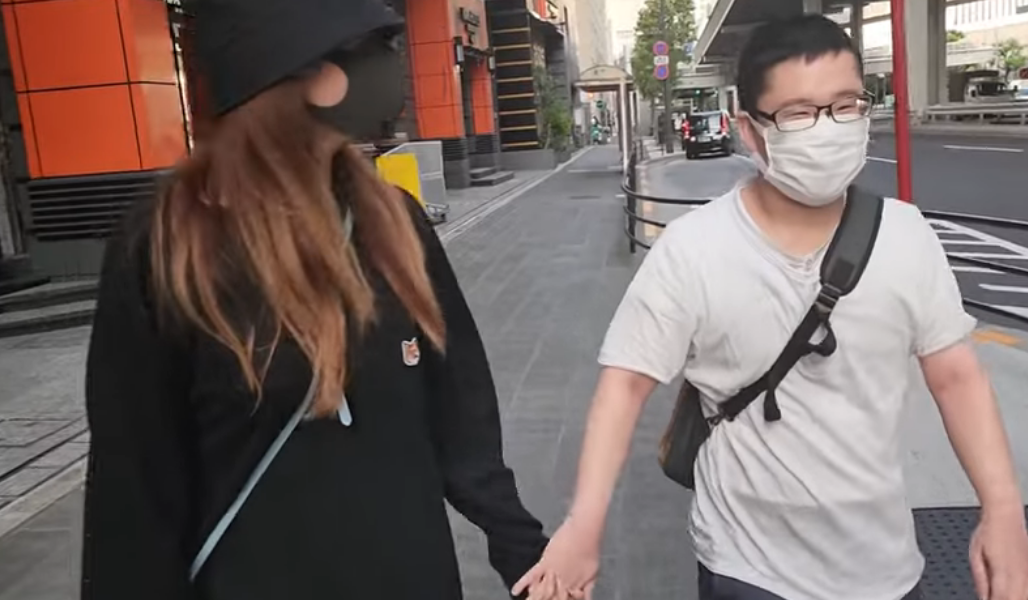Syamuとかねこあやの手のつなぎ方が施設の職員と利用者 大物youtubeｒ速報