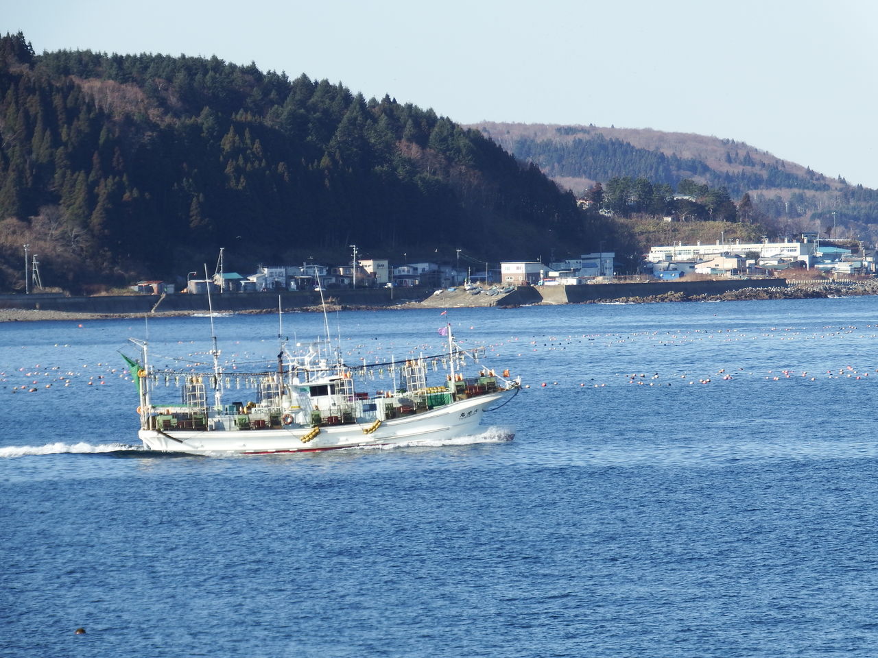 冬のプチ旅7 イカ釣り船が出航する臼尻漁港 函館発 ぼうけんの旅