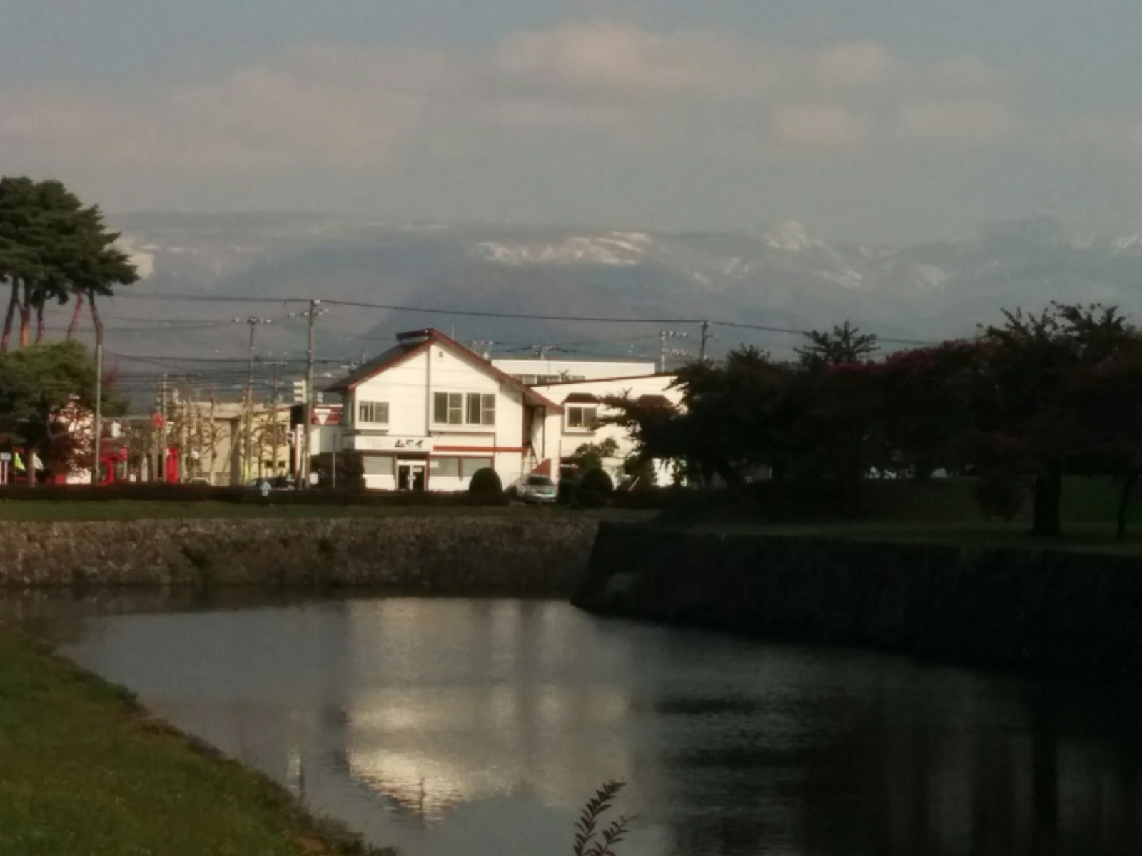 [画像:aec06c88-s.jpg]