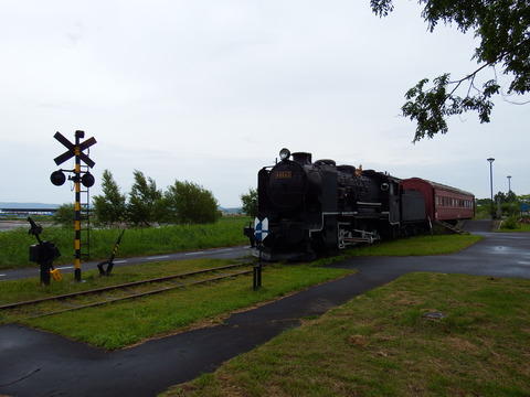 353