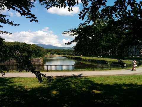 [画像:e22e7a77-s.jpg]