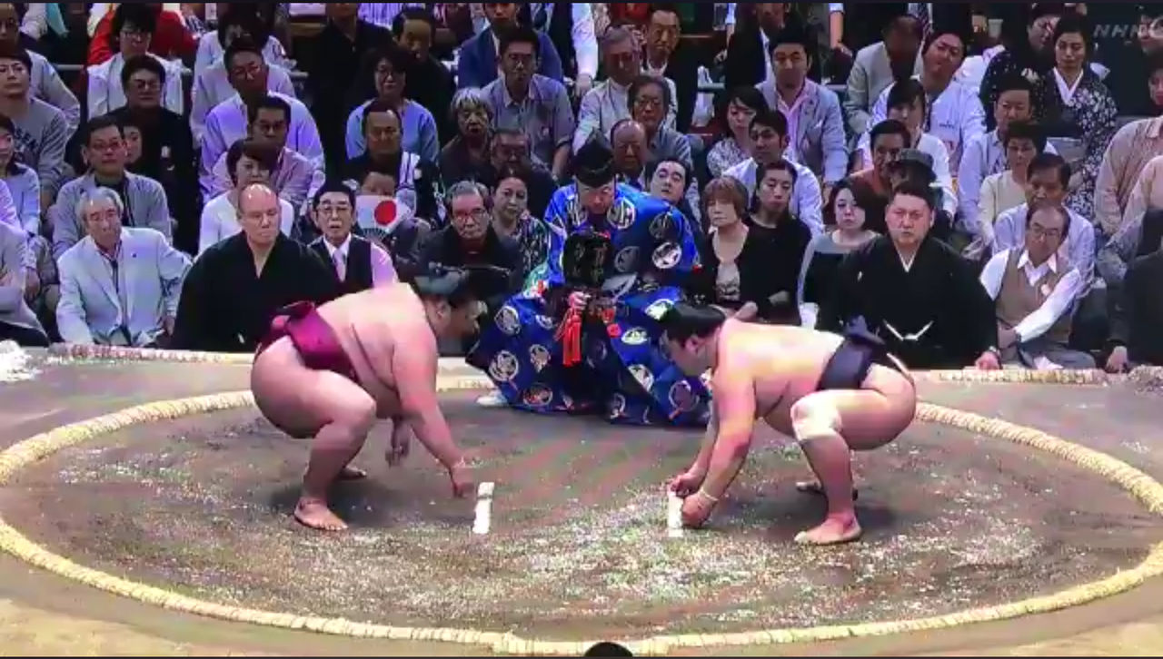 カップル グロ 御嶽 山 噴火 画像