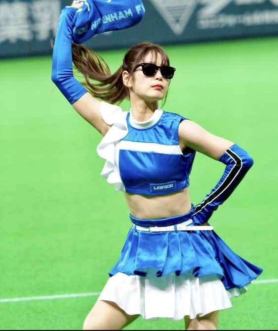 【画像16枚】きつねダンスの美女たちを見て癒されよう💕3