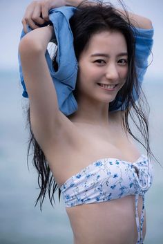 【画像】【高田里穂】こんな美女がセクシーランジェリー下着を着て、騎乗位腰振りされたら10秒もたないね！！💕4