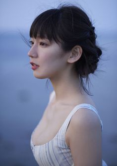 【画像】見てたら勃起が止まらなくなった吉岡里帆ちゃんのビキニ水着💕5