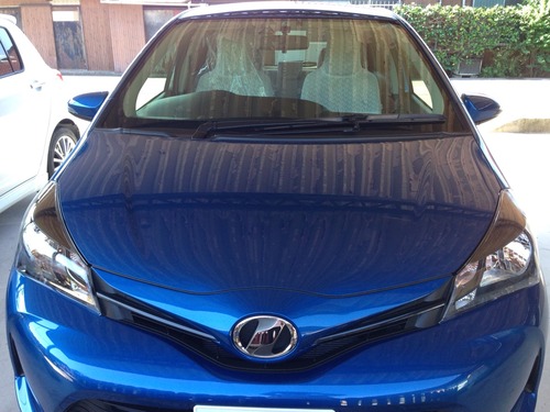 ヴィッツって顔が猫っぽい。