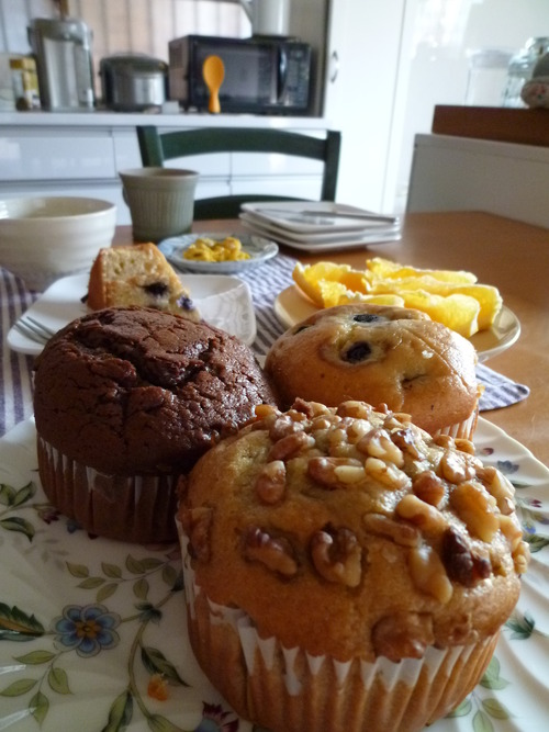 朝ごはんはマフィンで。