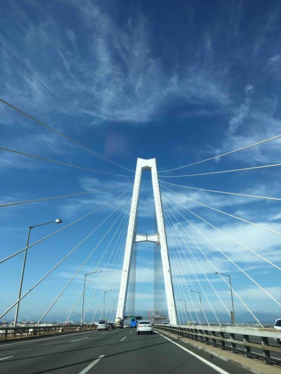 空が秋の色になった日。
