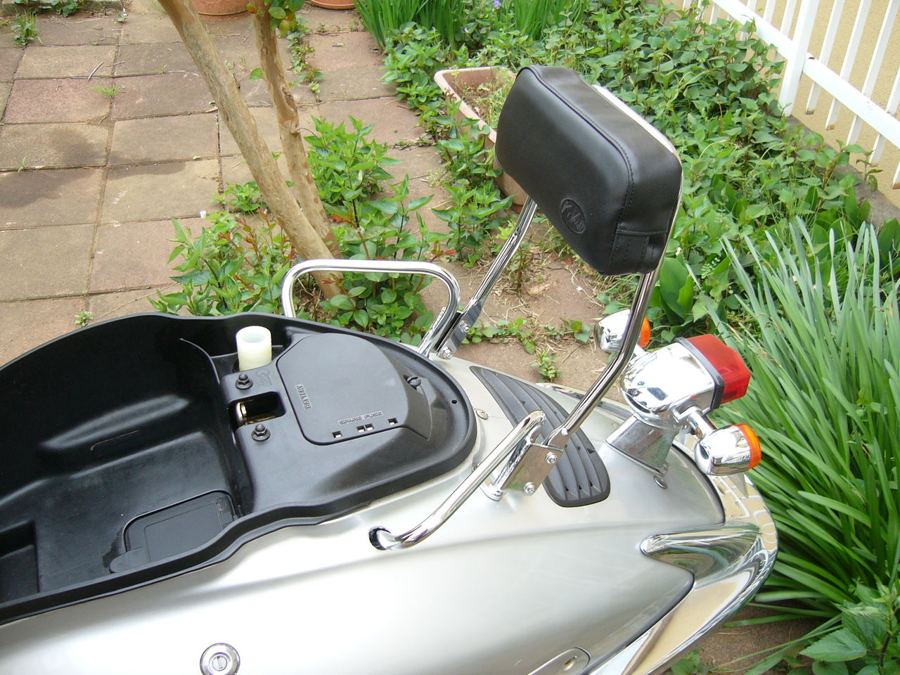 バイクのメンテナンス その2 ジョーカー90 バックレスト : オーダー 