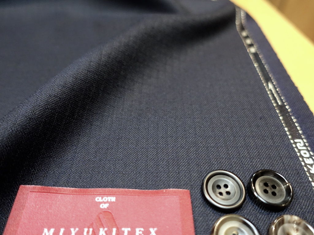 セヴィルロウ伝統の52番双糸が蘇る 御幸カメリアオイルフィニッシュ 18 12 洋服屋 街を生きる オーダーサロンタナカ店主blog セヴィルロウ伝統の52番双糸が蘇る 御幸カメリアオイルフィニッシュ 18 12 洋服屋 街を生きる オーダーサロンタナカ店主blog
