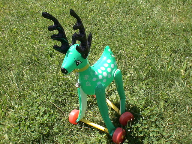 奈良公園のビニール鹿 オレゴンの毎日