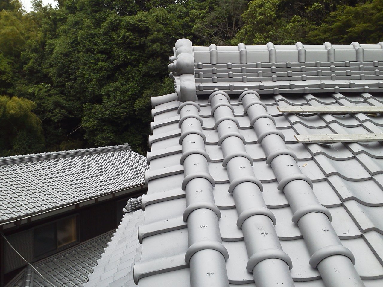 日本瓦屋根研究室『和の心』〜京都瓦工事浪漫〜2012年06月入母屋屋根瓦葺き替え工事4入母屋屋根瓦葺き替え工事3入母屋屋根瓦葺き替え工事2入母屋屋根瓦葺き替え工場