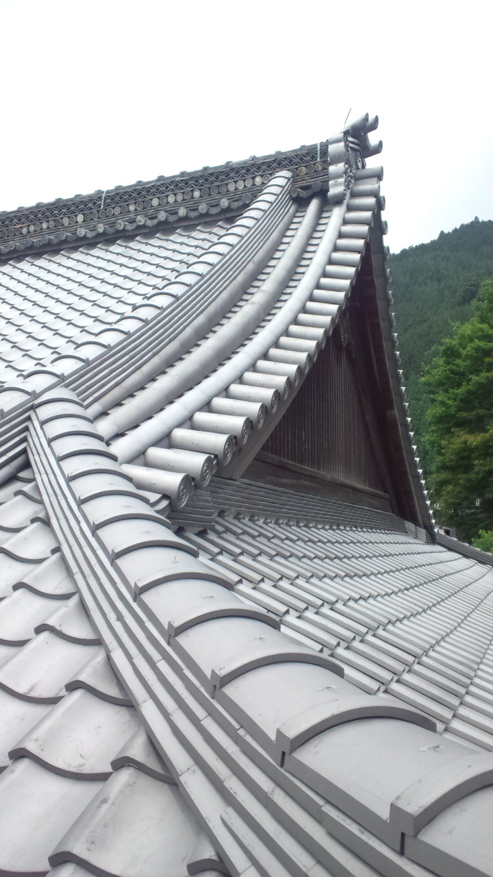 本坊瓦葺き替え工事 : 日本瓦屋根研究室『和の心』~京都瓦工事浪漫~