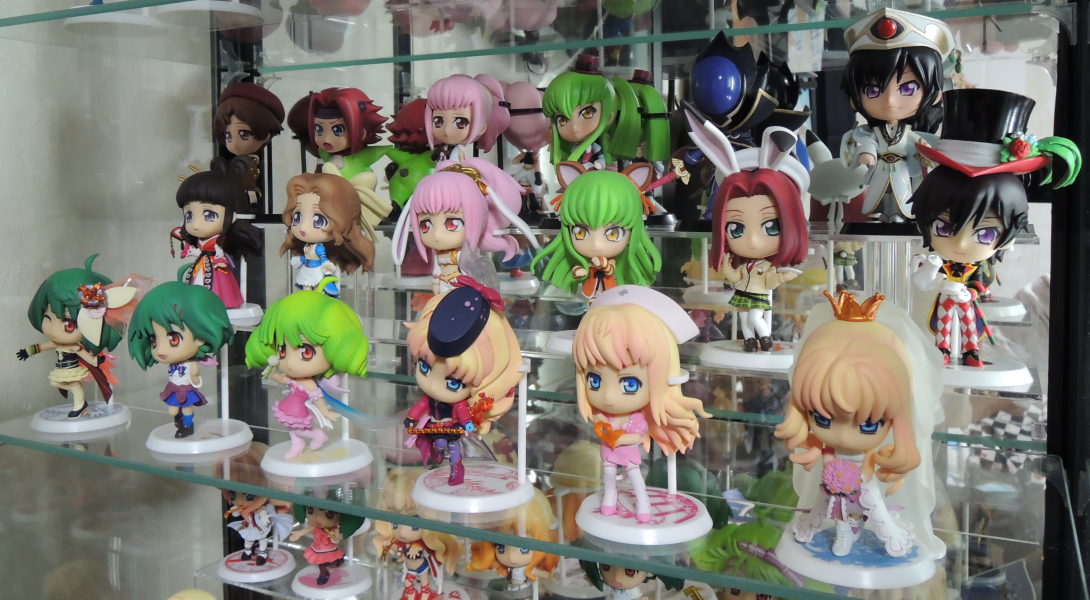 俺の趣味がこんなに腐ってるわけがない きゅんキャラ専用コレクションケースの紹介 飾り方 一番くじ マクロスf けいおん 化物語 コードギアス 等 俺の趣味がこんなに腐ってるわけがない きゅんキャラ専用コレクションケースの紹介 飾り方 一番くじ マクロスf けいおん 化物語 コードギアス 等