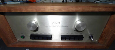 プリアンプ祭（その2）、AGI Model 511 : 音の牢獄