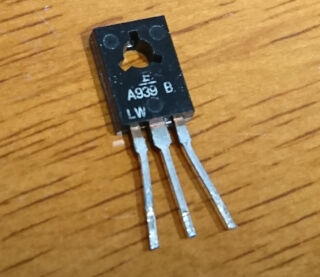 SANSUI AU-D607修理（その一） : 音の牢獄