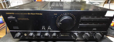 ONKYO A-817XD、さてどう化かすか : 音の牢獄