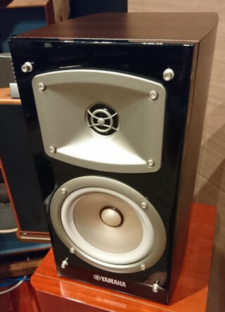 YAMAHA NS-B330が仲間入り : 音の牢獄 YAMAHA NS-B330が仲間入り : 音の牢獄