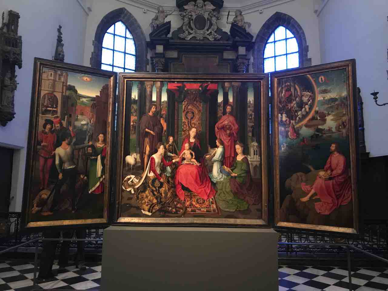 メムリンク美術館 ベルギー7大秘宝を見よ 元病院のミュージアム ベルギー アートの定理