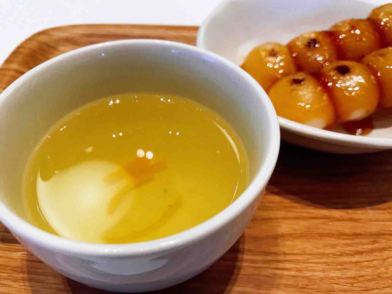 新 北斎展とコラボ 隣のカフェで みたらし団子 を食べてきた アートの定理