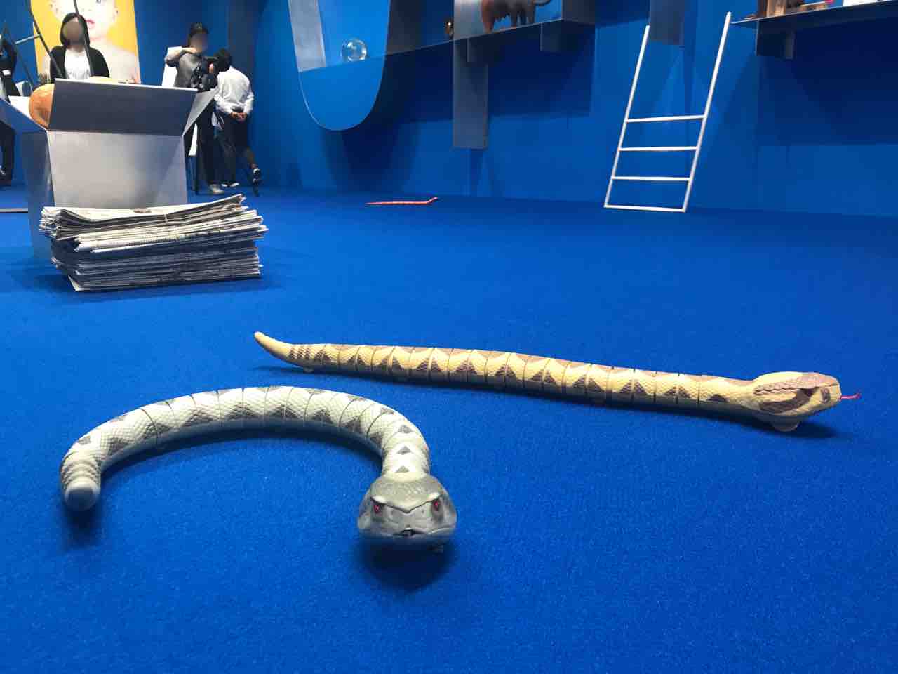 書物を「いけばな」に変える魔法のアート！『カミーユ・アンロ