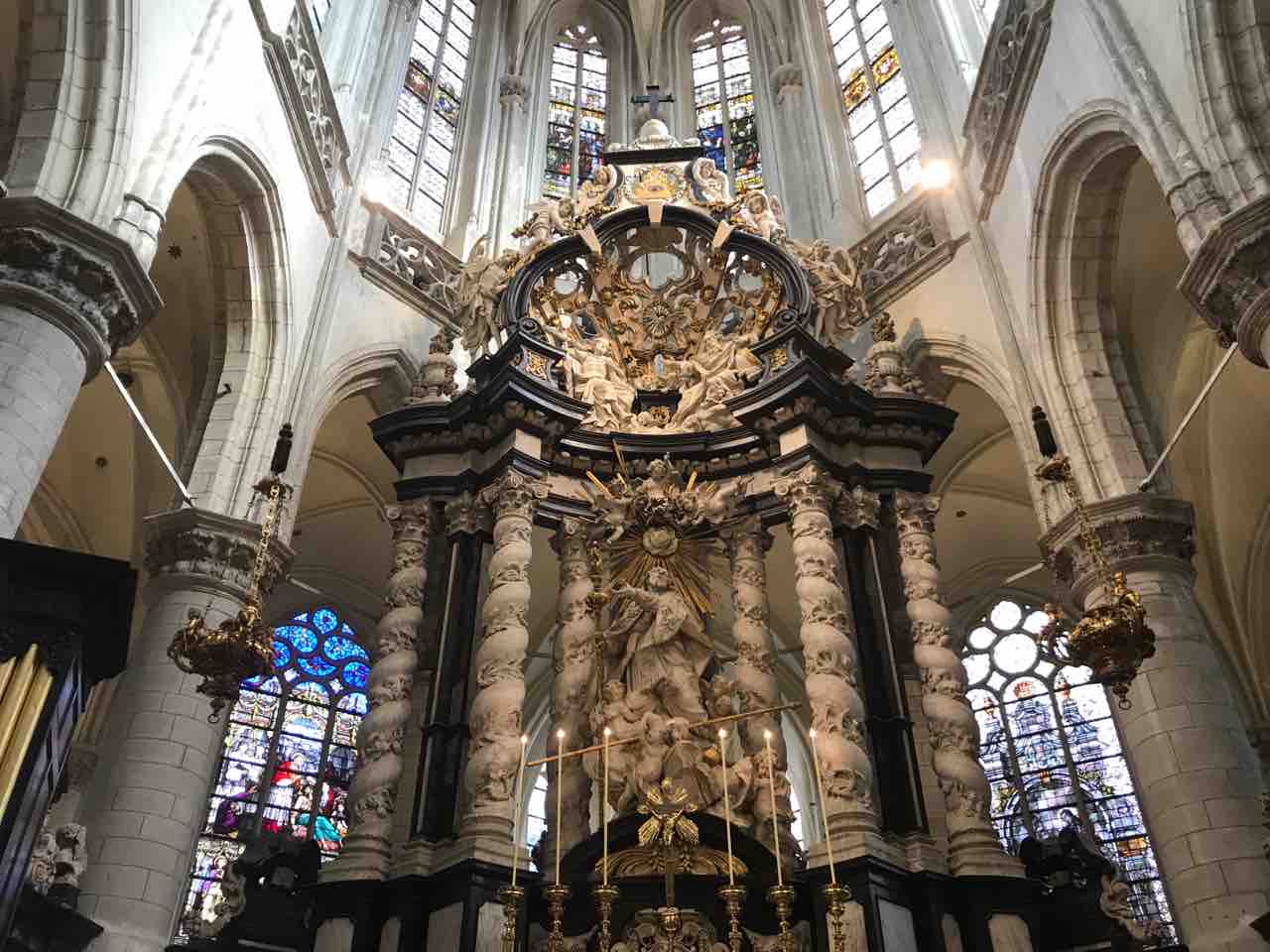 聖ヤコブ教会 ルーベンス一家のお墓へ ベルギー アートの定理