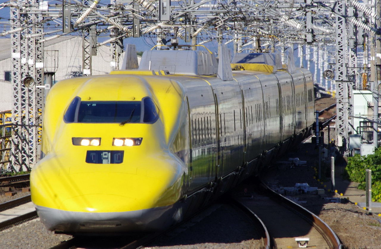ドクターイエロー 米原駅通過 Orirariraの新幹線紀行