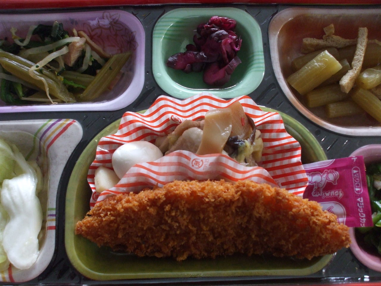 30日金曜日 八宝菜 白身フライ お魚 ホッケごま塩焼き オリワンフーズ営業マンkのブログ