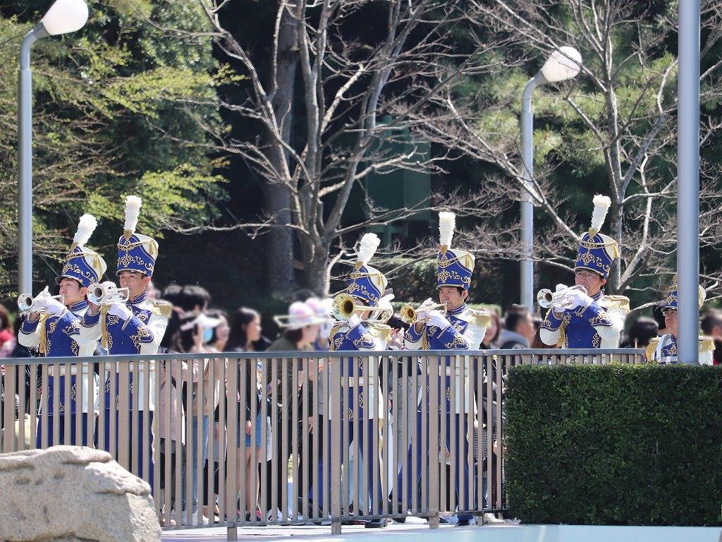 ときめきのシンデレラ城前婚 ディズニーロイヤルドリームウェディング を遠くから眺める おばさんと小学生の内緒のディズニー ときめきのシンデレラ城前婚 ディズニーロイヤルドリームウェディング を遠くから眺める おばさんと小学生の内緒のディズニー