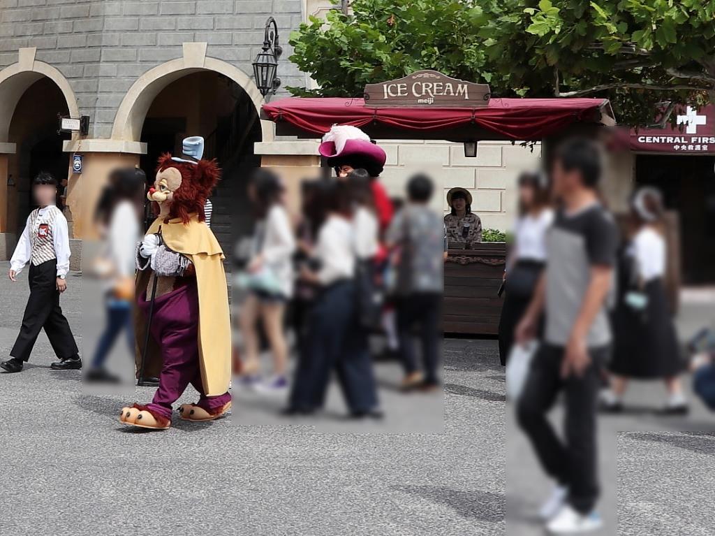 さあ 現れるがよい おばさんと小学生の内緒のディズニー