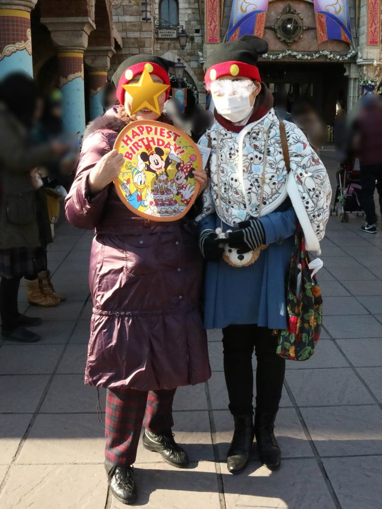 おばあちゃんと孫娘の誕生日ディズニー バッタバタだよ おばさんと小学生の内緒のディズニー