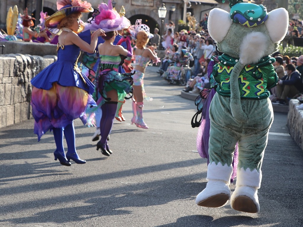 スターのもみあげとほっぺ問題w 石垣ファッショナブル おばさんと小学生の内緒のディズニー