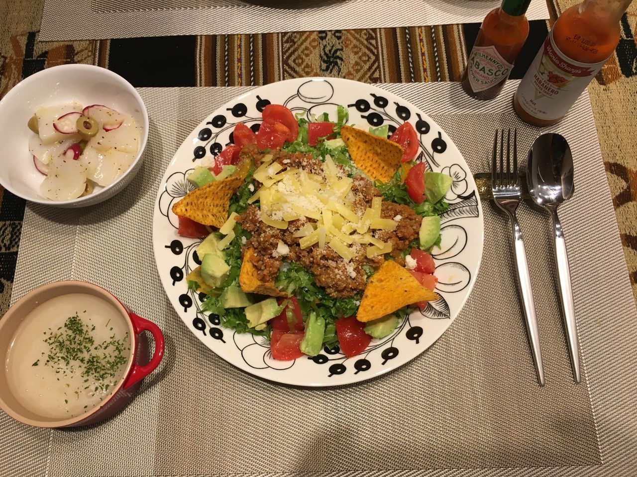 ハバネロソースのタコライス 冷製ビシソワーズ イカとオリーブのマリネ ちゃわんキッチン 今日の晩ご飯 ハバネロソースのタコライス 冷製ビシソワーズ イカとオリーブのマリネ ちゃわんキッチン 今日の晩ご飯