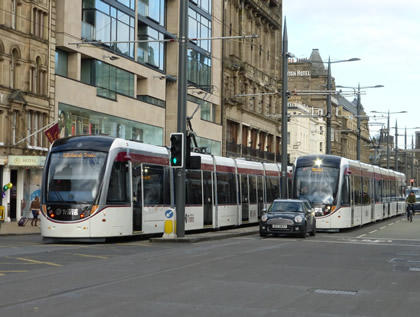 Edinburgh_trams,_driver_training_1