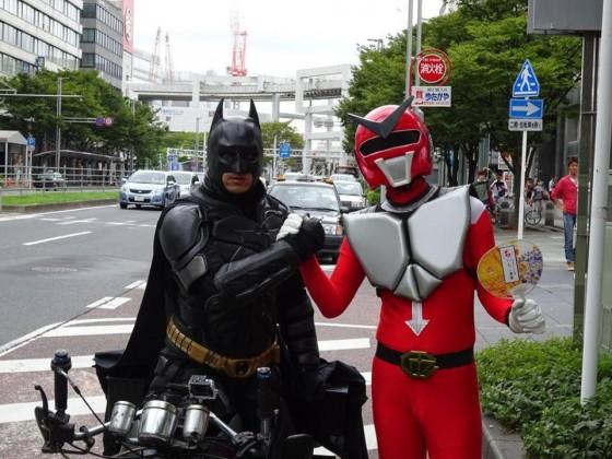 【千葉ットマン】遂に警察から『出頭命令』“千葉のバットマン” 取り調べ室でカツ丼食べるwwwwwwwwwwwwwwコメントコメントするトラックバック
