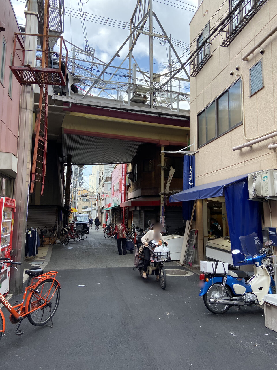 阪神 野田駅前にある 野田新橋横丁商店街 大阪どっかいこ