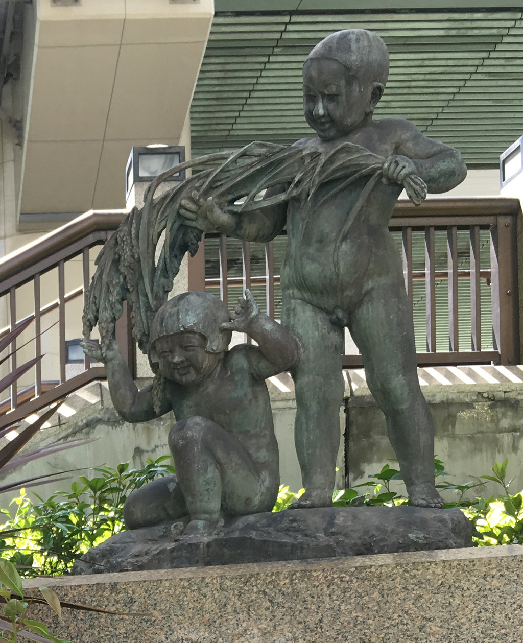 銅像 こども像 2025年 子供像 - 出発前に知っておくべきことすべて - トリップ