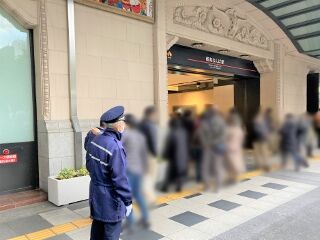 2021.12.4 南海難波駅構内1階宝くじ売場
