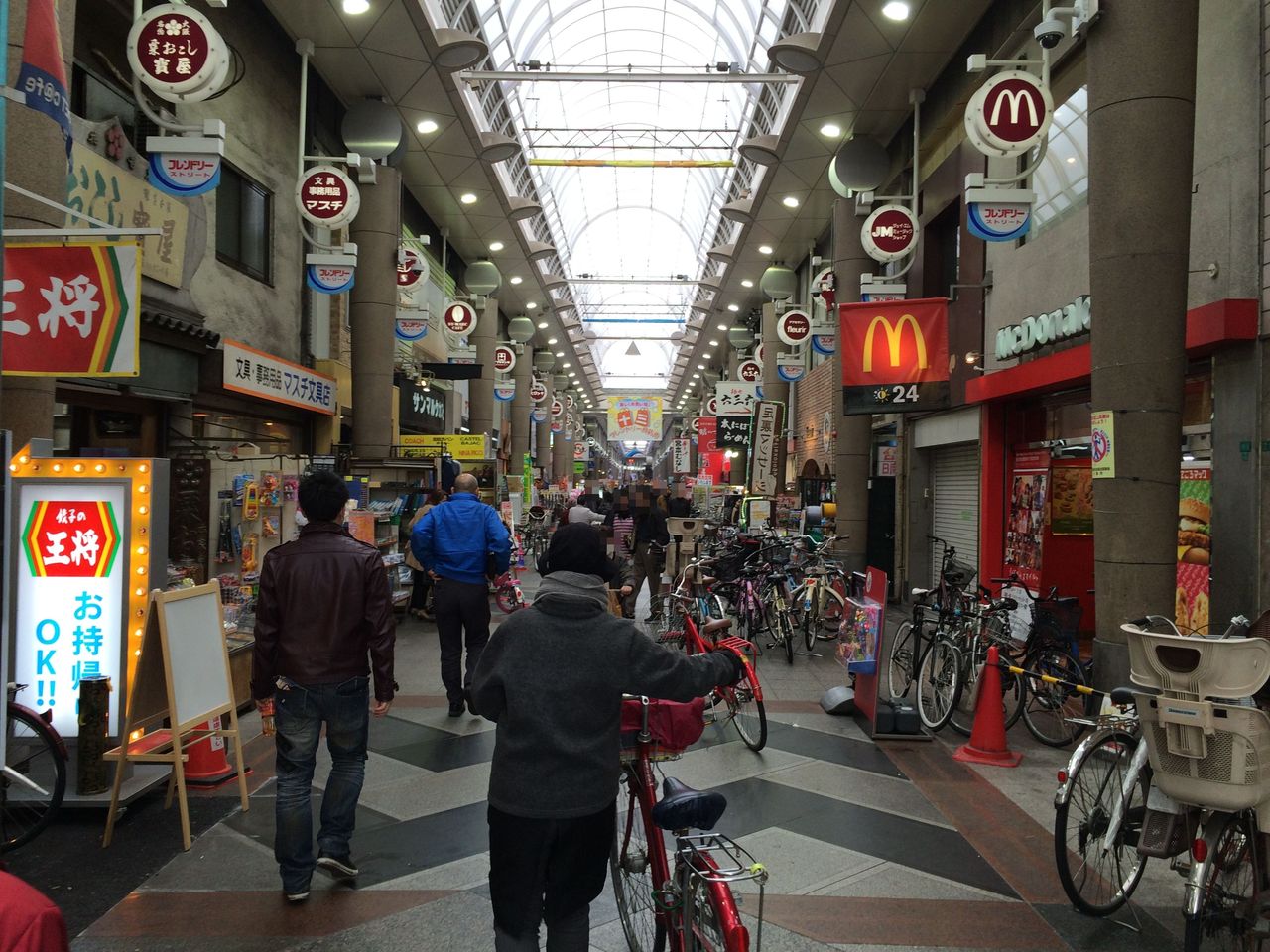 十三界隈 4　　長い商店街　　◆阪急・京都線を行く◆