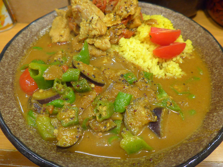 ベジン (裏なんば)  美味しいカレーと飲み物が頂けるお店！