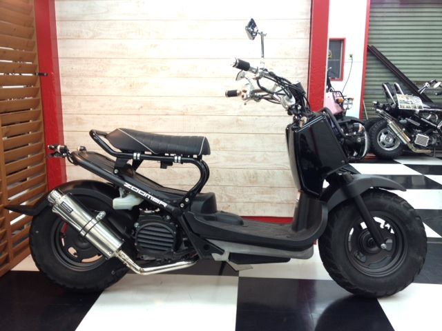 黒ズーマー改と製作チューの銀色ズーマー改 Osaka松屋町バイクとカスタムと日常のブログ