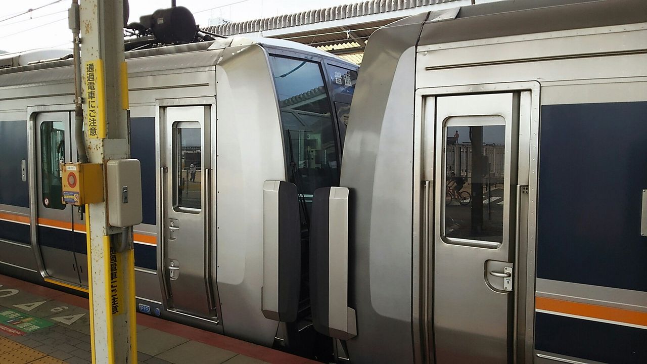 Jr西日本 7系電車 鮮魚特急 ボックス席
