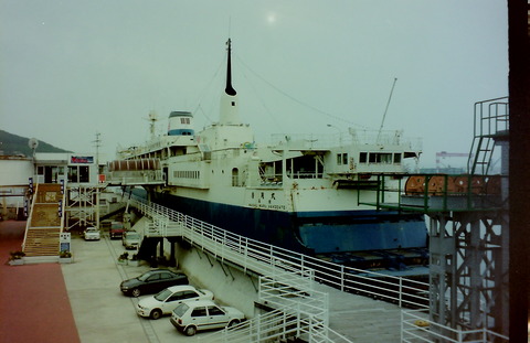 35b7136f-s.jpg