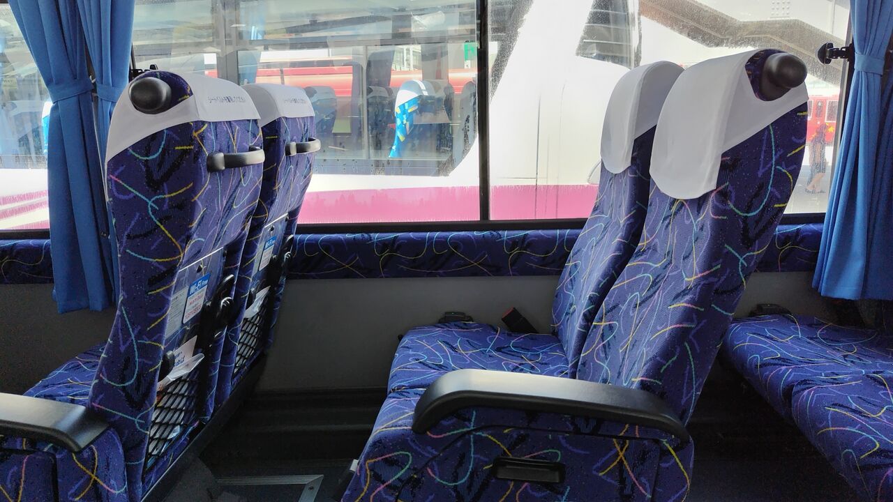 石見交通広益線 清流ライン高津川号 : 鮮魚特急・ボックス席