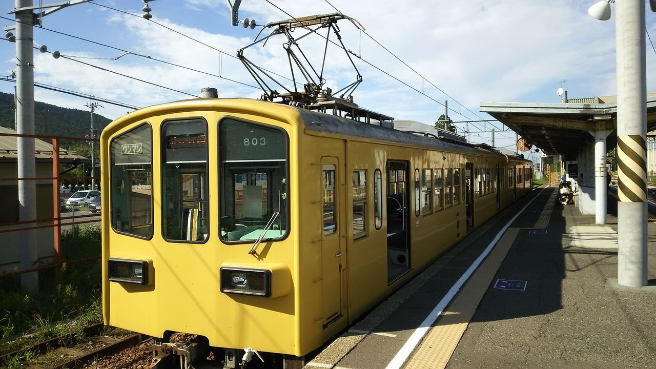 近江鉄道 万葉あかね線 鮮魚特急 ボックス席