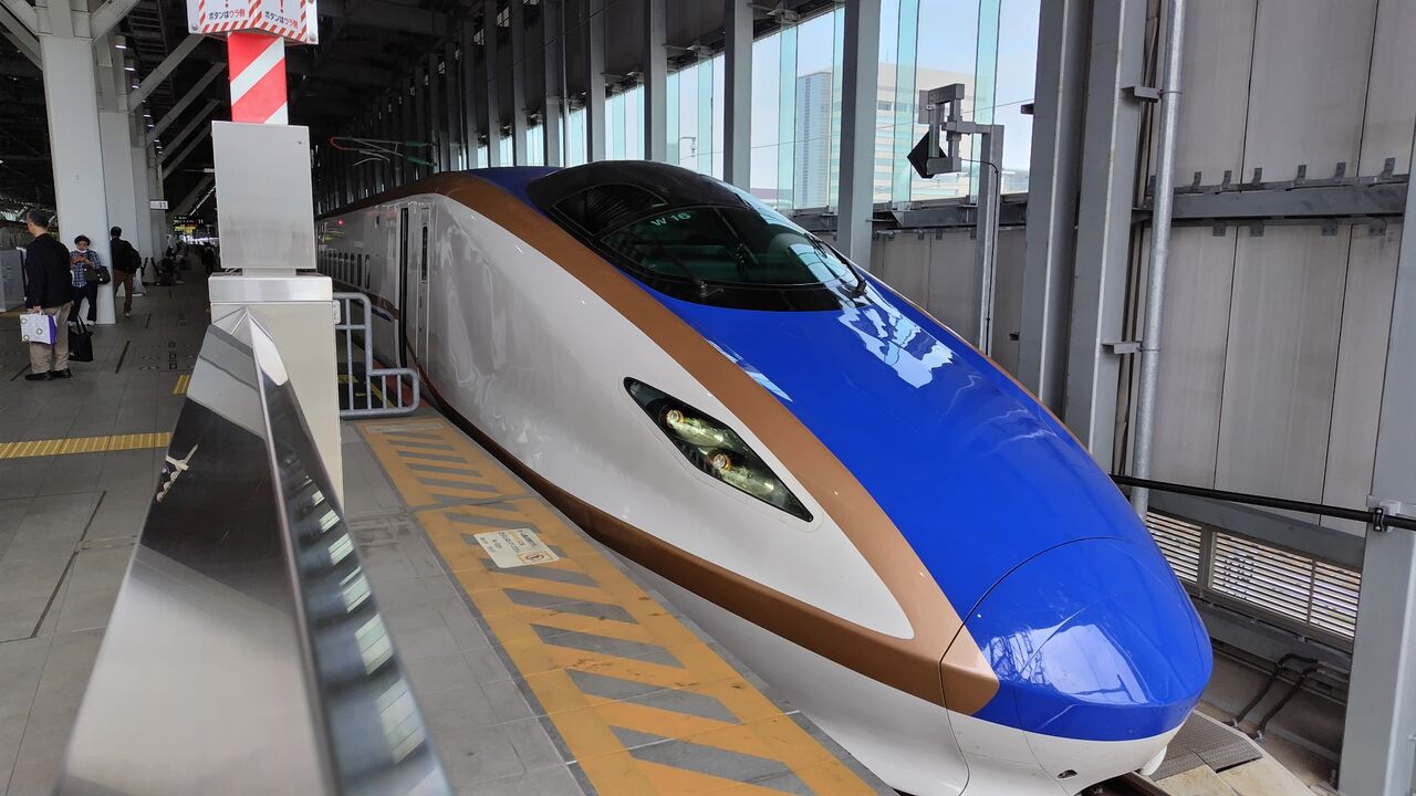 北陸新幹線敦賀乗換】サンダーバード7号→つるぎ8号 : 鮮魚特急